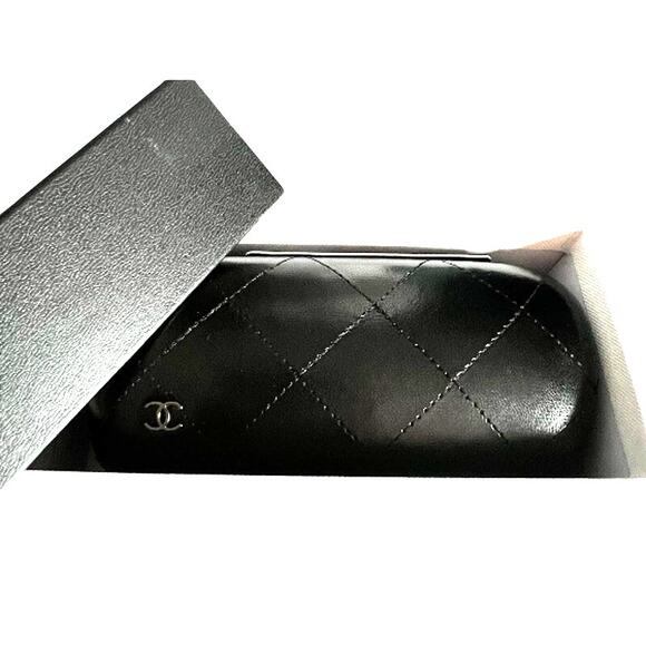 CHANEL Oversized Square Gold Frameless Gradient Gray Lens Sunglasses (CHXX050) - Picture 8 of 8